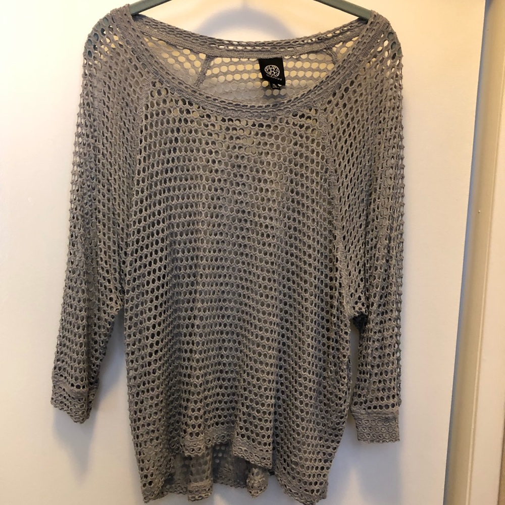 XL Bobeau super cute gray top!